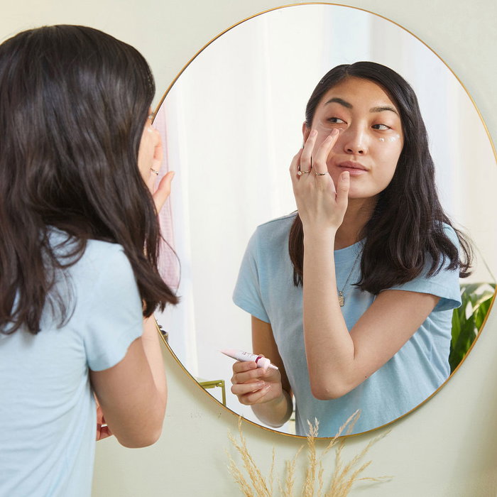 The Body Shop Contorno de Ojos Anti Ojeras y Bolsas Vitamina E 15 ml The Body Shop Contorno de Ojos Anti Ojeras y Bolsas Vitamina E 15 ml