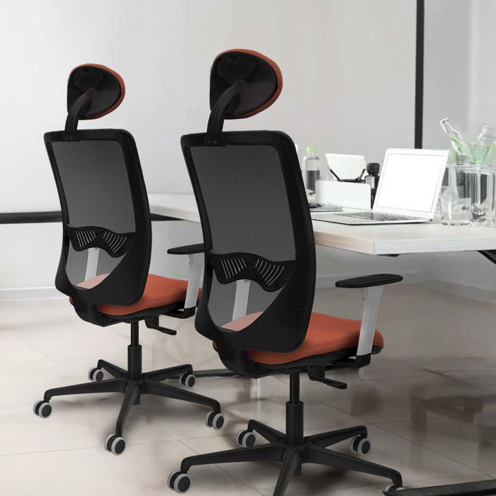 PIQUERAS Y CRESPO Silla de oficina Zulema con mecanismo Sincro, color Granate y Blanco