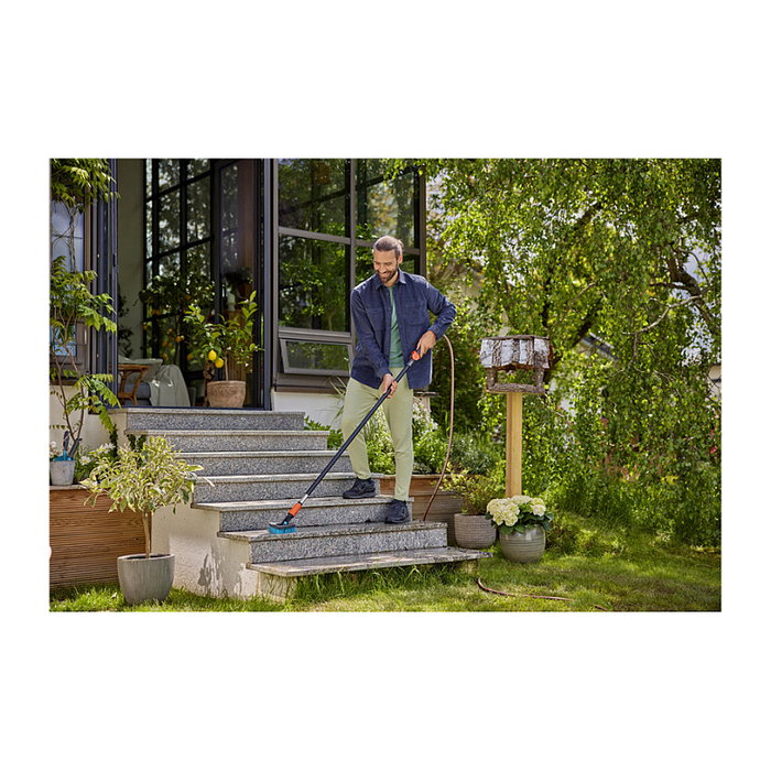 Gardena Cleansystem Stielbürste hard flex - Cepillo de cerdas duras triangular Gardena Cleansystem Stielbürste hard flex - Cepillo de cerdas duras triangular