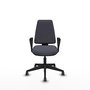 Silla de oficina Elche con mecanismo Asincro tapizada con Tela color Gris oscuro. Equipada con Base piramidal negra, Brazos fijos y Ruedas 65 mm parqué