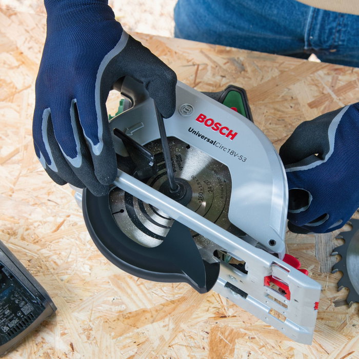 Bosch UniversalCirc 18V-53 Solo Bosch UniversalCirc 18V-53 Solo