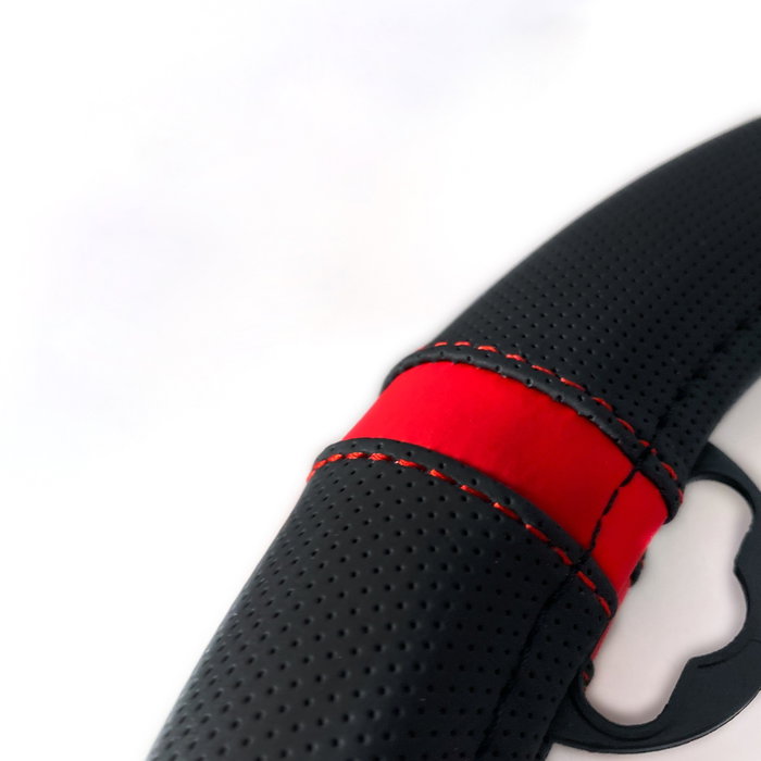 Momo Funda de Volante Supergrip Universal Negro y Rojo 38-39cm Momo Funda de Volante Supergrip Universal Negro y Rojo 38-39cm