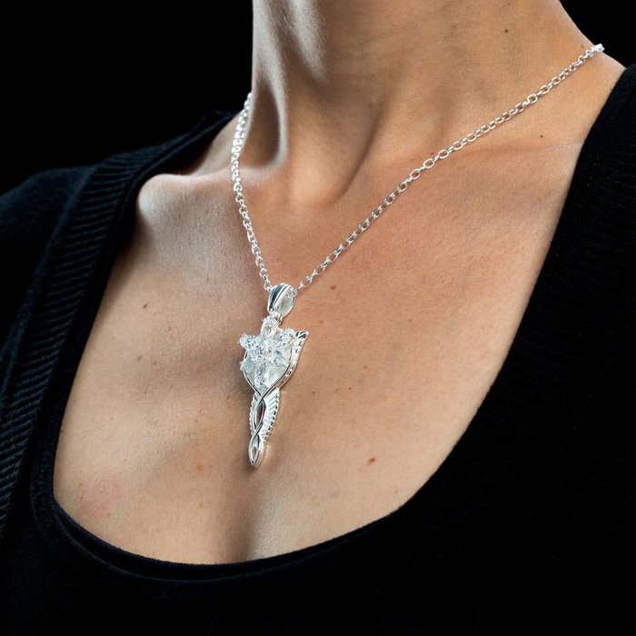 Weta Workshop Colgante & Collar de Arwen Evenstar Réplica 1/1 en Plata de ley Weta Workshop Colgante & Collar de Arwen Evenstar Réplica 1/1 en Plata de ley