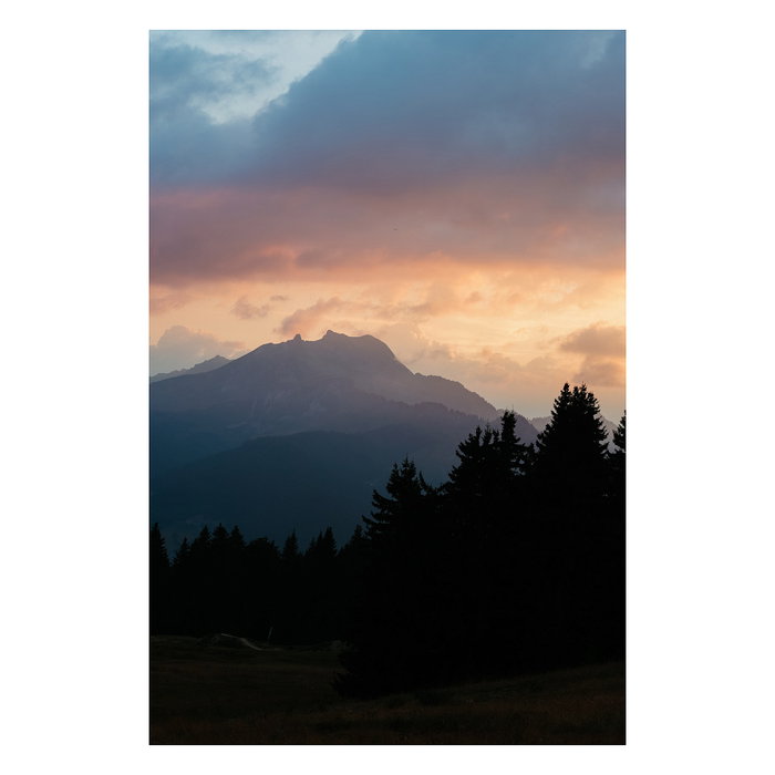 Canon EOS R6 Mark II (5666C004) Cuerpo de Cámara Mirrorless Full Frame de 24.2 MP, 4K UHD, Sensor CMOS, Pantalla Táctil LCD de 3", Doble Ranura SD, Negro