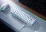 Razer Huntsman Mini Teclado Mecánico Mercury Edición Blanca / RZ03-03390300-R3M1 - Interruptores Ópticos Lineales Razer