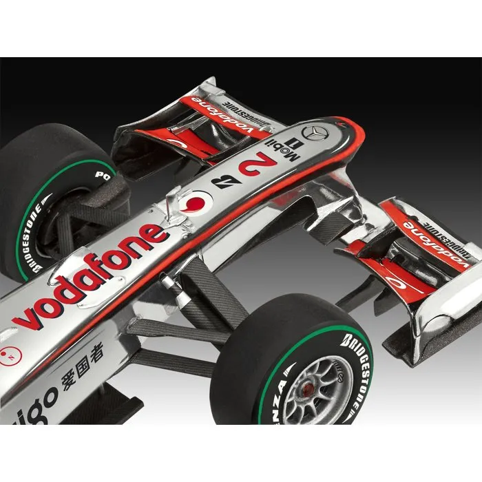 Revell Kit de modelismo AABYL26925 McLaren Mercedes MP4-25 Lewis Hamilton Fórmula 1 con pegamento, pinturas y accesorios