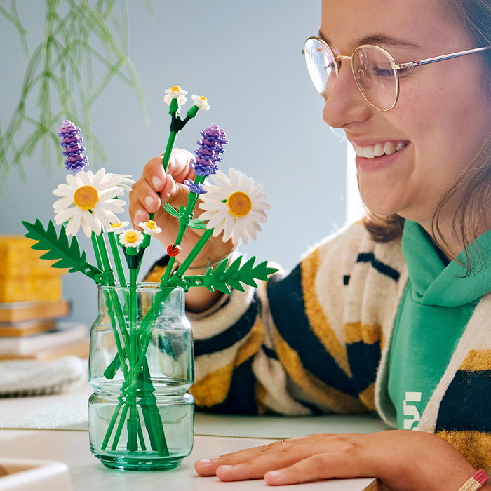 LEGO Botanicals Margaritas 11508 Set de Construcción con 133 Piezas