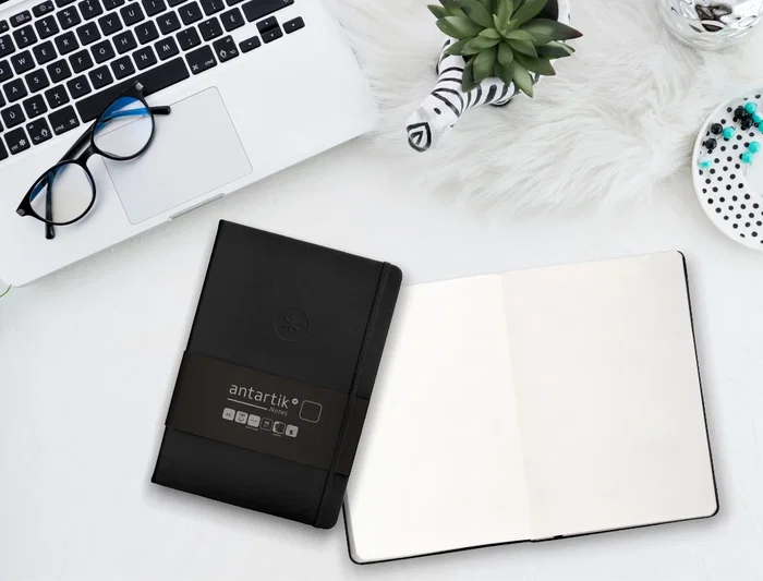 Antartik Cuaderno A5 Tapa Dura Hojas Lisas Negro 100 Hojas 80gr FSC Colección Antartik Notes
