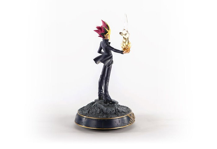 Yu-Gi-Oh! Estatua Yami Yugi 31 cm