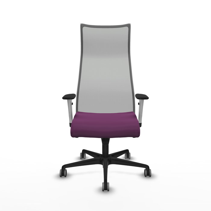 Sillón Albacete con mecanismo Sincro tapizada con Similpiel color Morado y malla color Gris. Equipado con Base nailon negra, Brazos 1D y Ruedas 65 mm parqué