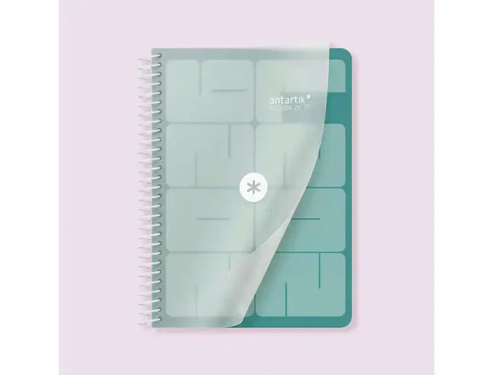 Antartik Agenda Escolar 2026-2027 Essentials, Espiral, Día Página A5+, Interior Bilingüe, Papel FSC 80g, Azul Turquesa