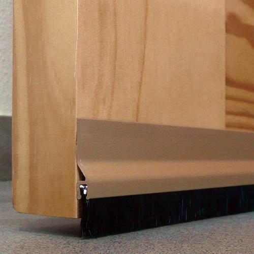 Burcasa Burlete de Aluminio Adhesivo con Fleco 92cm Oro Burcasa Burlete de Aluminio Adhesivo con Fleco 92cm Oro