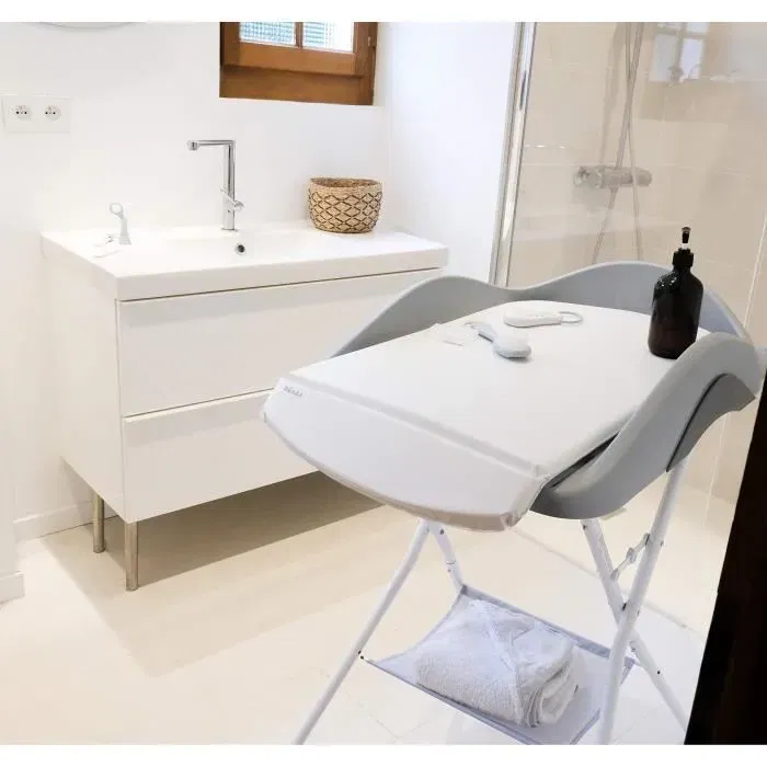 Beaba Reposapiés Camélé'O Light Mist para bebés, soporte de baño plegable y extraíble