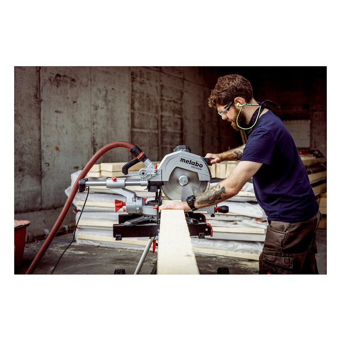 Metabo KGS305M Sierra ingletadora de un solo bisel, 3700 RPM, corte 215 x 67 mm, 2000 W
