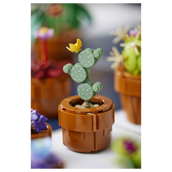 LEGO Icons Plantas Diminutas 10329