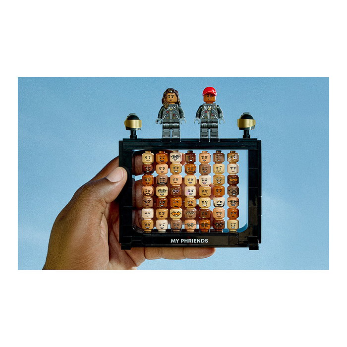 LEGO Icons Sobre la Luna con Pharrell Williams, 10391