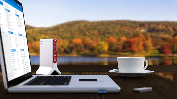 FRITZ! Box 6820 LTE V4 Edition International Rojo y Blanco