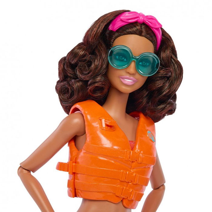 Mattel Muñeca Barbie The Movie Surf HPL69 con Tabla de Surf y Accesorios para Niños y Niñas +3 Años