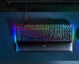 Razer BlackWidow V4 Teclado Mecánico Gaming, RZ03-04690100-R3M1, Negro