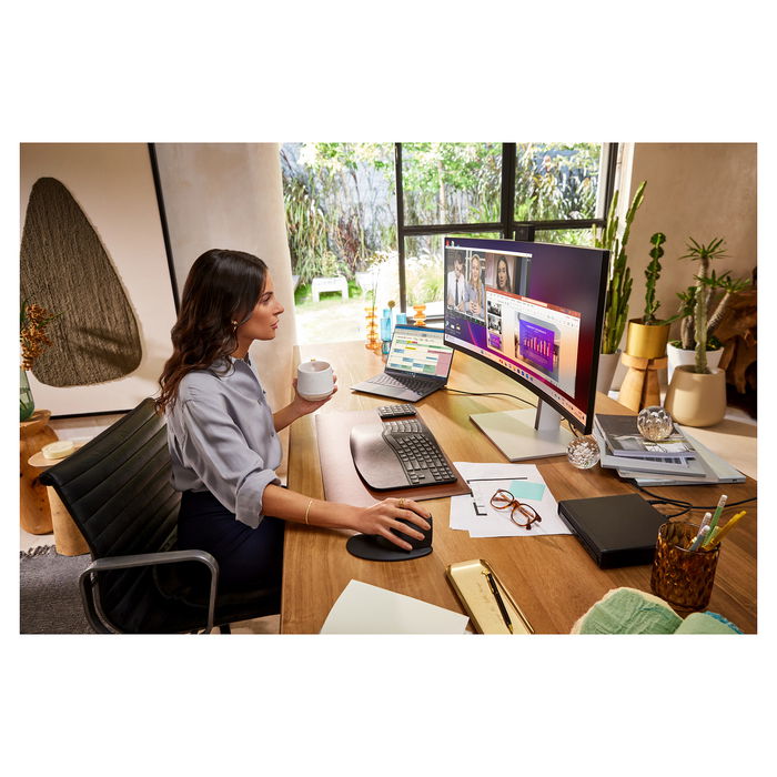 HP S7 PRO 734PM - Monitor Curvo 34 Pulgadas 21:9, UltraWide, USB-C, 3440 x 1440, 100Hz, AMD FreeSync, IPS