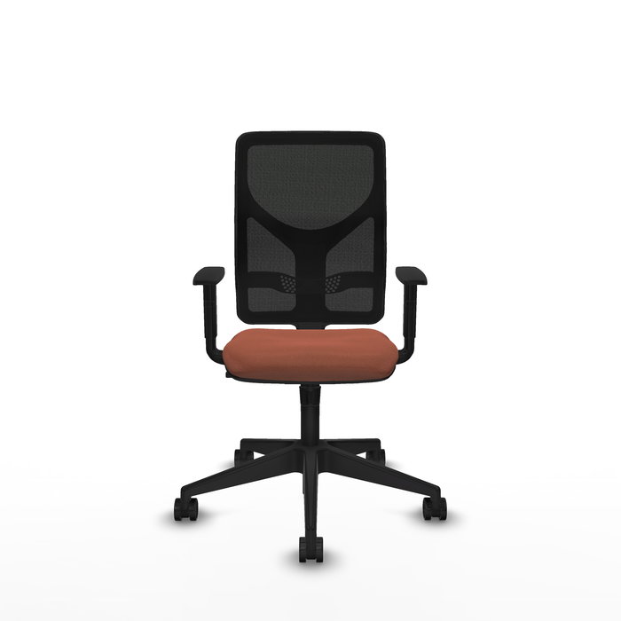 Silla de oficina Motilla con mecanismo Sincro tapizada con Tela color Marrón y malla color negra. Equipada con lumbar 1D, Brazos 1D y Ruedas 65mm nailon