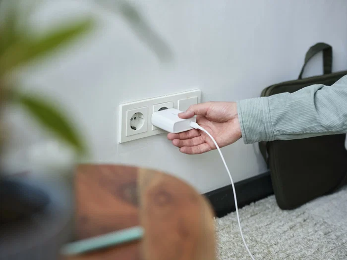Trust Maxo Cargador de Pared USB-C 100W Blanco con Cable 2m Trust Maxo Cargador de Pared USB-C 100W Blanco con Cable 2m