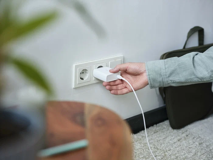 Trust Maxo Cargador Pared USB-C 100W (25140) con PD 3.0 y PPS, Blanco, Incluye Cable USB-C a USB-C de 2 Metros Trust Maxo Cargador Pared USB-C 100W (25140) con PD 3.0 y PPS, Blanco, Incluye Cable USB-C a USB-C de 2 Metros