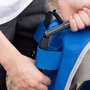 Aktive Silla plegable azul con bolsillo y posavasos