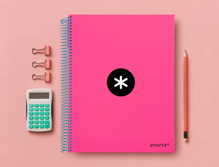 Antartik Cuaderno Espiral A4 Micro Tapa Forrada 120 Hojas 90gr Cuadro 5mm 4 Taladros Color Rosa