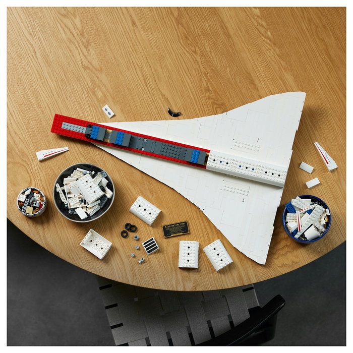 LEGO Icons Concorde 10318 Juego de construcción para adultos 2083 piezas Multicolor