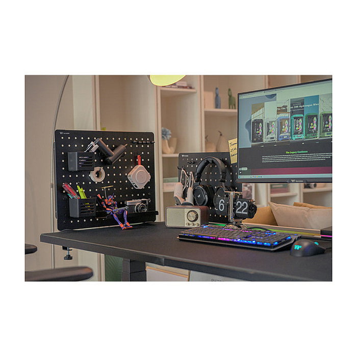 Thermaltake GEA-GDP-DPLBLK-01 Pegboard Gaming Desk Grande Negro Acero 10kg 520x105x575mm