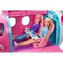 Barbie - El plano de los sueños, Avión Convertible de Juguete con 18 Accesorios, Para 3 Muñecas, Almacenamiento
