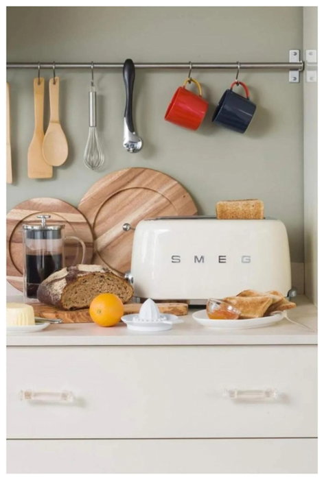 Smeg TSF02CREU Tostadora de 4 rebanadas, Crema