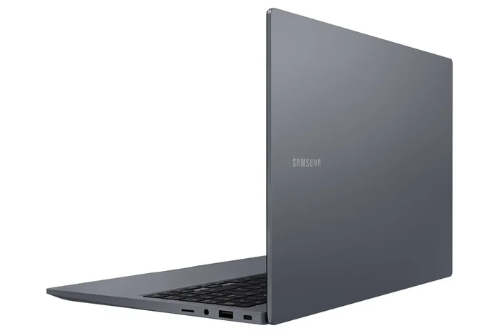Samsung Galaxy Book4 NP754XGJ-KG3ES con Intel Core i7, 16GB RAM y 512GB SSD Samsung Galaxy Book4 NP754XGJ-KG3ES con Intel Core i7, 16GB RAM y 512GB SSD