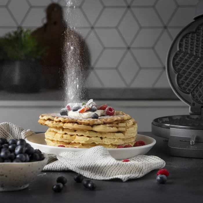 Princess Gofrera 132380 para 5 gofres con forma de corazón, 1200 W, acero inoxidable, termostato regulable, antiadherente y segura