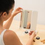 Innovagoods Espejo Tríptico Plegable de Sobremesa con Aumento y Luz LED Recargable