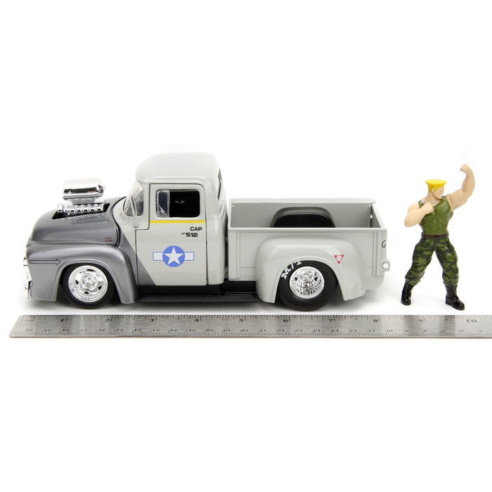 Jada Street Fighter 1956 Ford Pickup 1:24 con figura de Guile Jada Street Fighter 1956 Ford Pickup 1:24 con figura de Guile