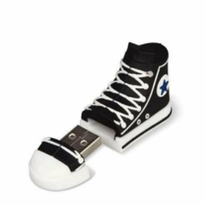 Tech One Tech Pendrive 32GB TEC5149-32 Diseño Zapatilla