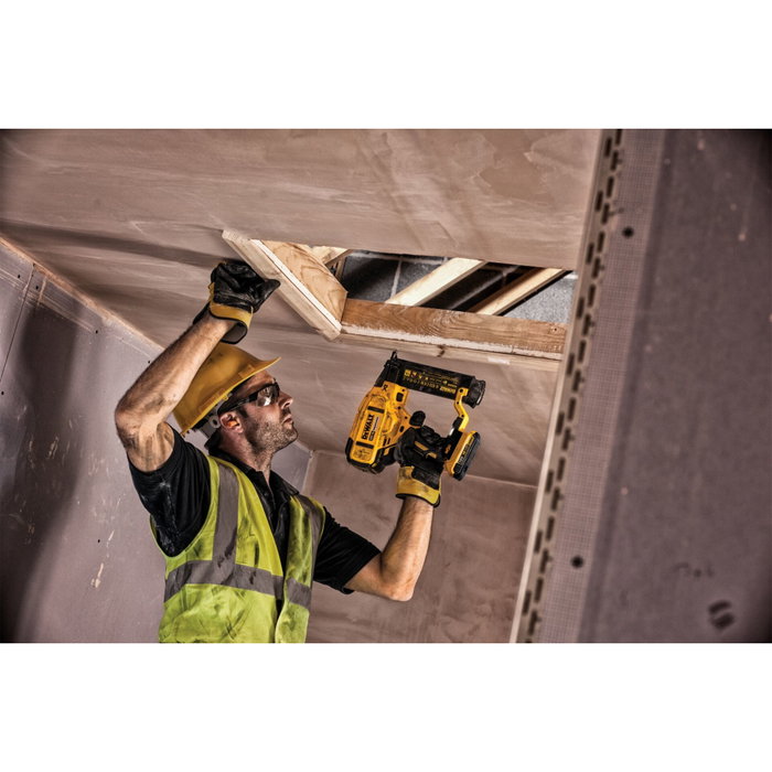 DeWalt DCN680N-XJ Clavadora Inalámbrica 18V