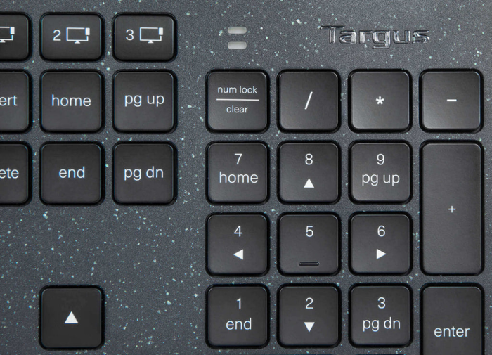Targus EcoSmart Teclado Universal Bluetooth QWERTY Español Negro con Retroiluminación LED Recargable Targus EcoSmart Teclado Universal Bluetooth QWERTY Español Negro con Retroiluminación LED Recargable
