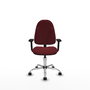 Silla de oficina Algarra con mecanismo Contacto permanente básico tapizada con Similpiel color Granate. Equipada con Base cromada, Brazos 2D y Ruedas de nailon 50 mm