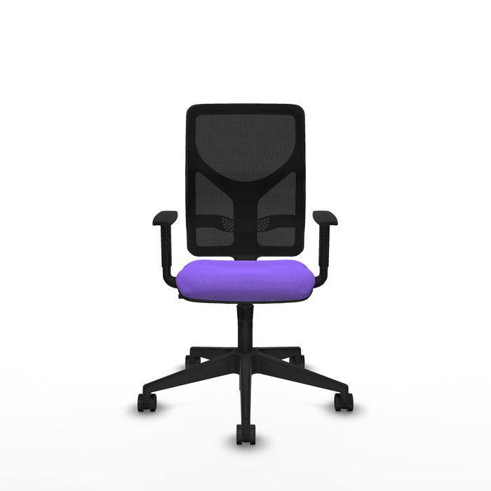 Silla de oficina Motilla con mecanismo Sincro tapizada con Tela color Lila y malla color negra. Equipada con lumbar 1D, Brazos 1D y Ruedas 65mm nailon