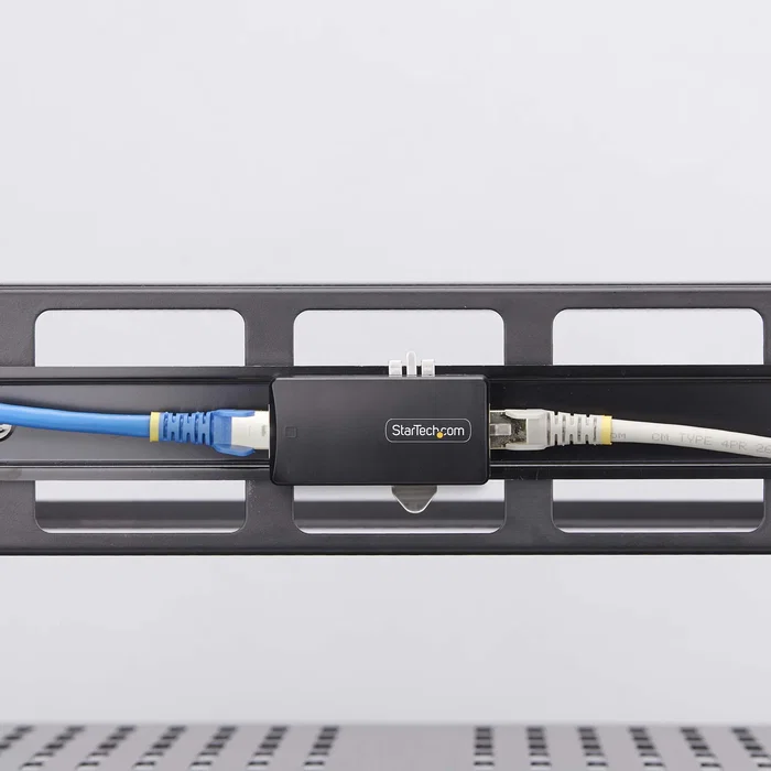 StarTech.com Aislador de Red 1 Puerto RJ45 Gigabit Ethernet 4kV TAA-conforme StarTech.com Aislador de Red 1 Puerto RJ45 Gigabit Ethernet 4kV TAA-conforme