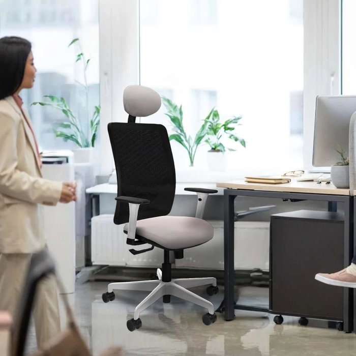 PIQUERAS Y CRESPO Silla de oficina Zulema Turquesa y Blanco con Mecanismo Sincro PIQUERAS Y CRESPO Silla de oficina Zulema Turquesa y Blanco con Mecanismo Sincro
