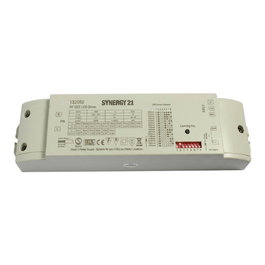 Synergy21 Synergy 21 LED Serie EOS 05 Controlador de 4 canales con fuente de alimentación 75W