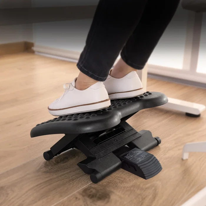 Tooq TQFR0603-B Reposapiés Ajustable en Altura (70-390 mm) e Inclinación (0°/18°/30°) para Oficina y Casa, Negro, Plegable