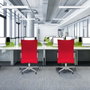 PIQUERAS Y CRESPO Silla Albacete confidente con mecanismo Sincro, Tela Granate, Base Aluminio, Brazos 1D y Ruedas 65 mm