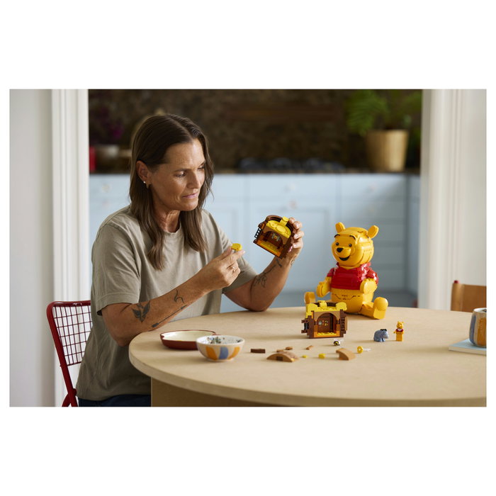 LEGO Disney 43300 Winnie the Pooh Set de Construcción Multicolor de 1399 piezas