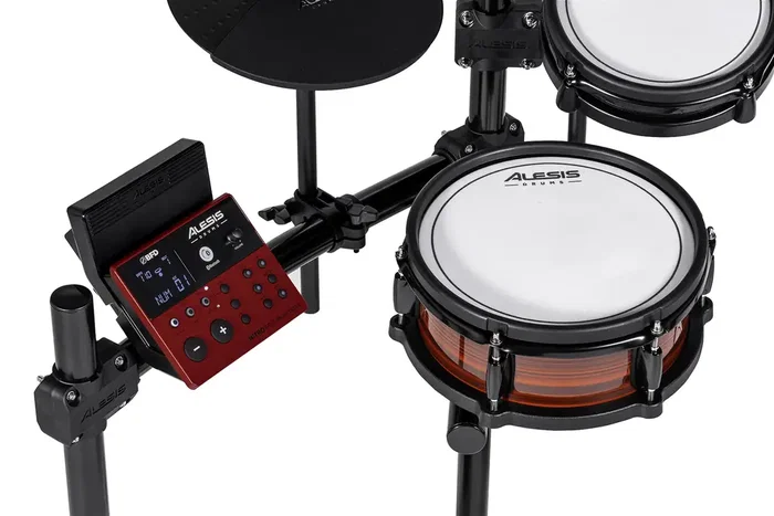 ALESIS NITRO PRO KIT Batería Electrónica de 8 Piezas con Módulo Nitro Pro, Parches de Malla, Bluetooth y 52 Kits de Sonidos