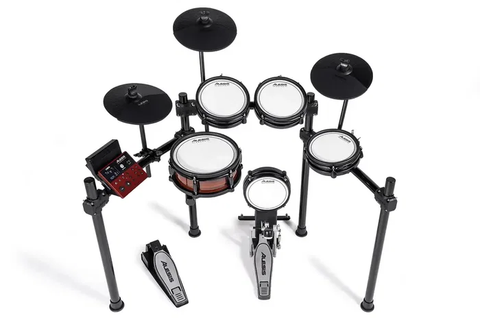 ALESIS NITRO PRO KIT Batería Electrónica de 8 Piezas con Módulo Nitro Pro, Parches de Malla, Bluetooth y 52 Kits de Sonidos